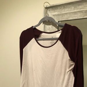 American Eagle baseball t shirt